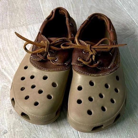 Crocs Islander Pit Crew Men’s 5/ Women’s 7 Lace -Up Brown Leather Boat Shoes - Picture 1 of 6